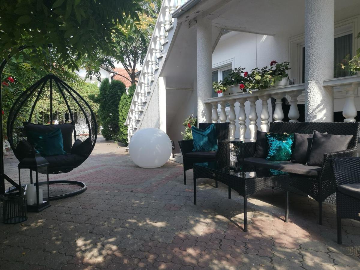 Apartments Vila White House Pancevo Exterior photo