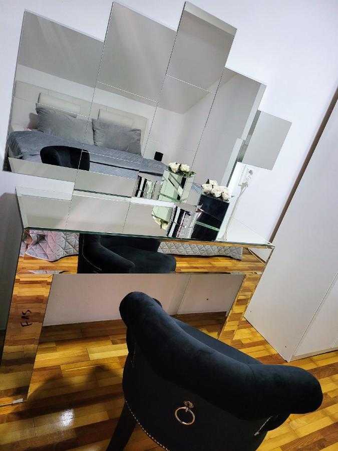 Apartments Vila White House Pancevo Exterior photo