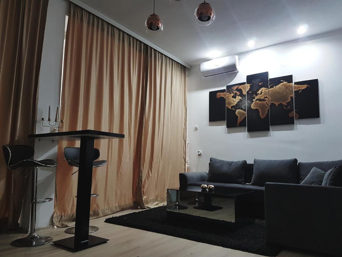 Apartments Vila White House Pancevo Exterior photo