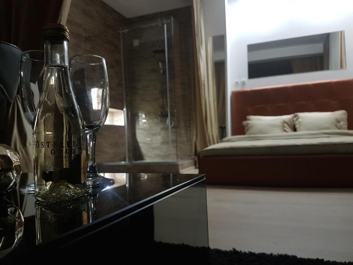 Apartments Vila White House Pancevo Exterior photo