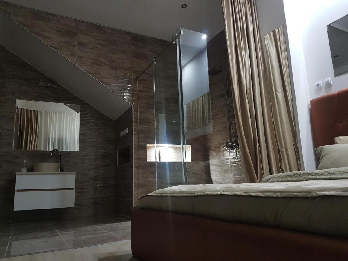 Apartments Vila White House Pancevo Exterior photo